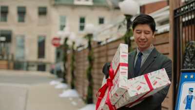 The spirit
of Six Degrees - Six Degrees of Santa