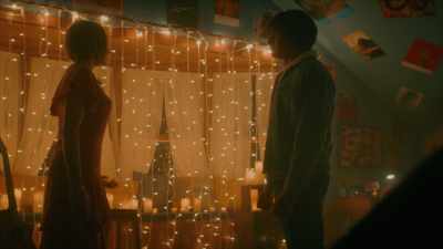 The stage and the lights
and the candles - Girl Haunts Boy