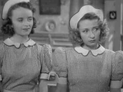 The students are supposed to keep their minds on their studies - Good Girls Go to Paris