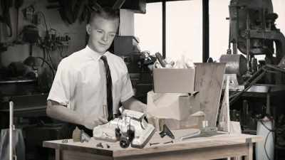 The subject
was an excellent salesman - The Lady and the Dale