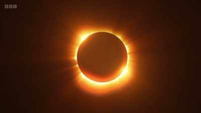 The sun has its own
fiery atmosphere - Secrets of Size: Atoms to Supergalaxies