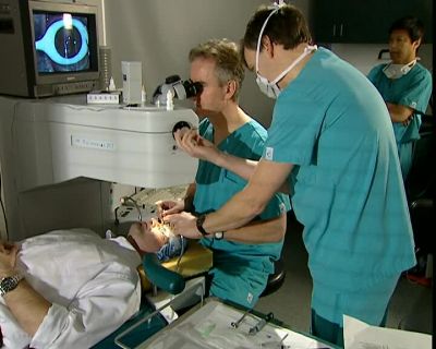 THE SURGEON USES
A STERILE SPONGE RING - How It's Made