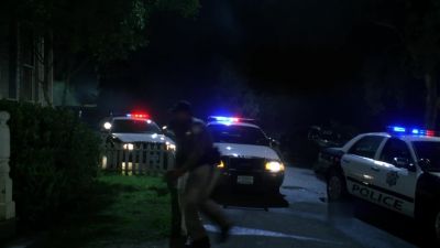 The suspect's on the first floor. - CSI: Crime Scene Investigation
