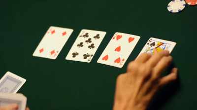 The table shows the
four of diamonds, - Money Plane