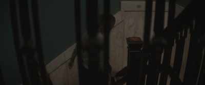 The tables can be
a bit cliquish, - Seance