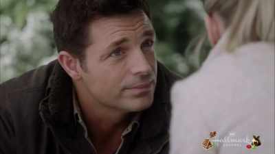 The thing is,
this wedding requires - Love You Like Christmas