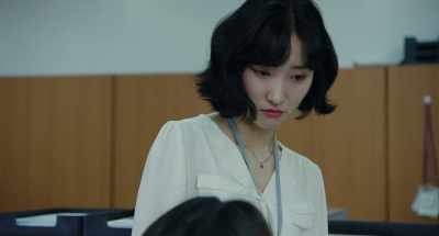 The third floor is broken, Go to another floor, - Kim Ji-young, Born 1982