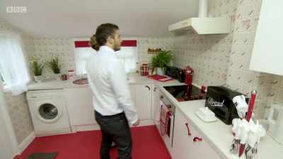 'The traditional cooker got an '80s update, too.' - Back in Time for Dinner