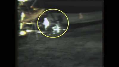 The two astronauts are preparing
to re-enter the LEM, - American Moon
