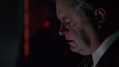 - The vaccine has no effect.
- We must give it time. - The X-Files