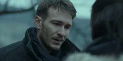 The victims' watches
looked different, right? - The Darker the Lake
