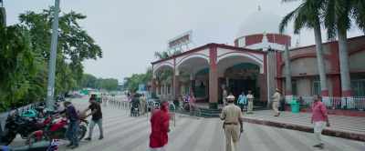 ...the Vivah Special Express,
will soon leave from Platform No. 3. - Shubh Mangal Zyada Saavdhan