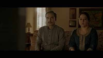 The war between the two countries
is becoming more tense. - Gunjan Saxena: The Kargil Girl