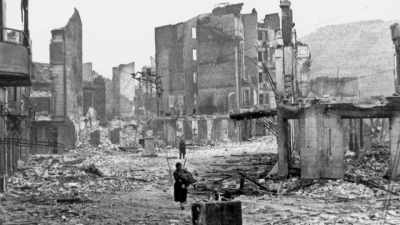The war continued
for nearly three years, - Write Around the World with Richard E Grant