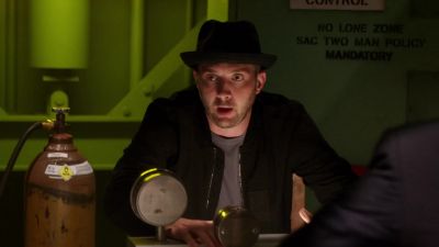 The warhead is
almost disengaged. Cabe? - Scorpion