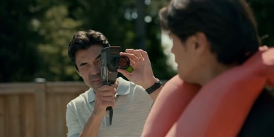 -The water's just right.
-Come on, Ojisan! - Accused