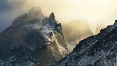 The weather in the Andes
is harsh and unpredictable. - Seven Worlds, One Planet