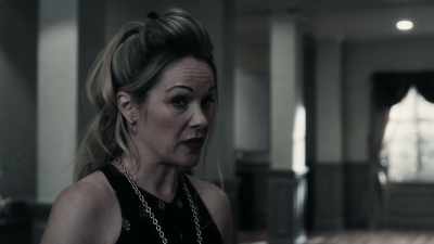 -The what?
-And as her birthday keeper, - Cruel Summer