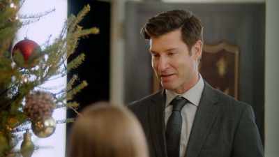 The white varieties are
far more rare. - Match Made in Mistletoe