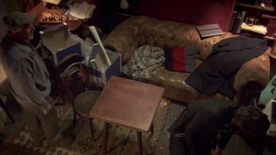 The whole house is empty. - Sherlock