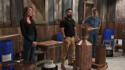 The winner of this
round gets first choice - Moonshiners: Master Distiller