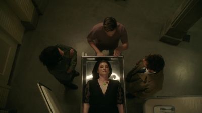 The witch-killing bullet --
It's still in her. - Supernatural