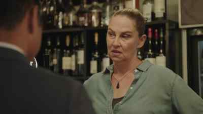 The woman. Know who she was? - The Brokenwood Mysteries