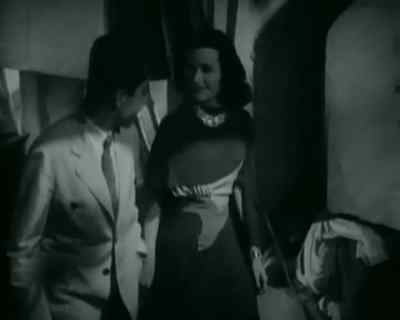 The women look so mysterious. - Algiers