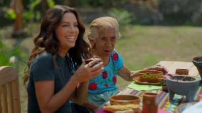 The women of Coetzala - Eva Longoria: Searching for Mexico