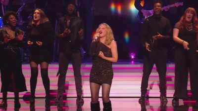 # The world could all
Be falling down - An Audience With Kylie