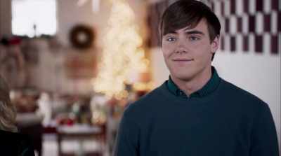 ♪ The world in solemn stillness
lay ♪ - A Christmas Love Story