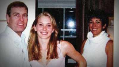 -The world has now seen
the photo - Epstein's Shadow: Ghislaine Maxwell
