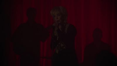 ♪ The world ♪ - Twin Peaks