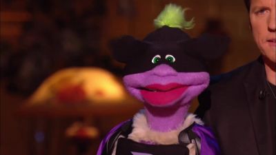 The worst superhero name is Green Lantern A lamp - Jeff Dunham: Minding the Monsters