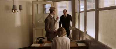 - The yearbook. I asked for...
- They're ready now. - Becoming Astrid