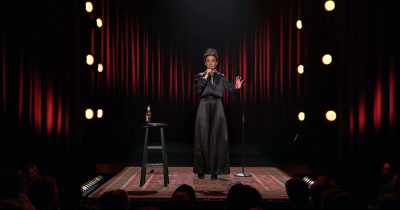 Their bed, literally, is like a canopy bed - Jenny Slate: Stage Fright