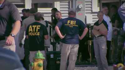 - Their bomb techs were
on the scene, - FBI TRUE