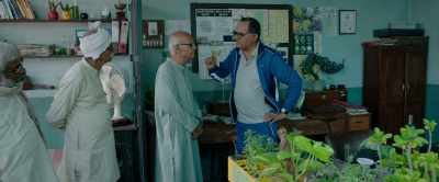 Their cauliflowers get infested with
worms, - Shubh Mangal Zyada Saavdhan