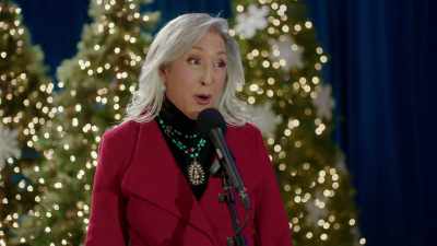 Their matriarch,
Milagro Ortega, - Holiday in Santa Fe