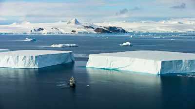 Their most ambitious mission
was to Antarctica, - Blue Planet II