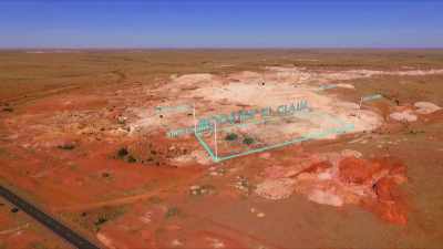 Their supersized 200 by 100 metre
claim - Outback Opal Hunters