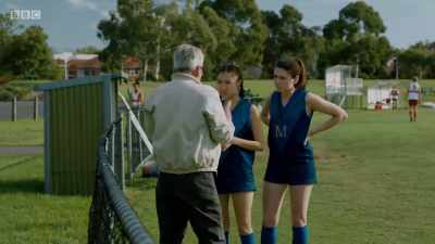 Their team coach is your ex-wife? - Ronny Chieng: International Student