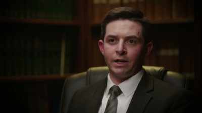 Their theory was that
this DNA had all gotten
on Darlene - Homicide Hunter: Never Give Up