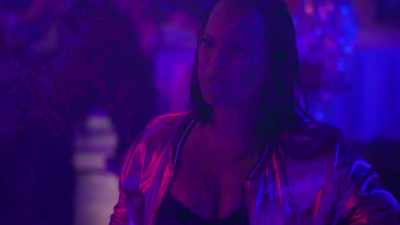 Them crazy ladies
were lining up every night, - Back on the Strip