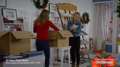 - Then we a have a telescope.
- Ooh, telescope. - A Christmas Miracle for Daisy
