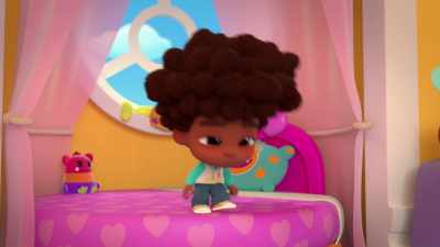 Then, I got to bounce on Curly - Abby Hatcher