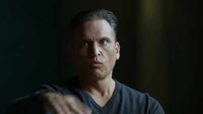 Then I say my wife left with my son, - Inside the Mind of a Con Artist