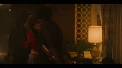 Then I want a guy and girl
at each window, - Fight Night: The Million Dollar Heist
