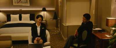 Then, when I went to express my gratitude to the hotel... - Masquerade Hotel
