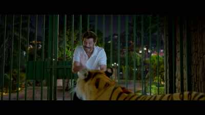 ...then l would've never gone upstairs - Total Dhamaal